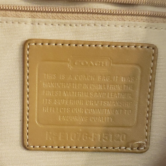 Coach purse - Picture 3 of 4